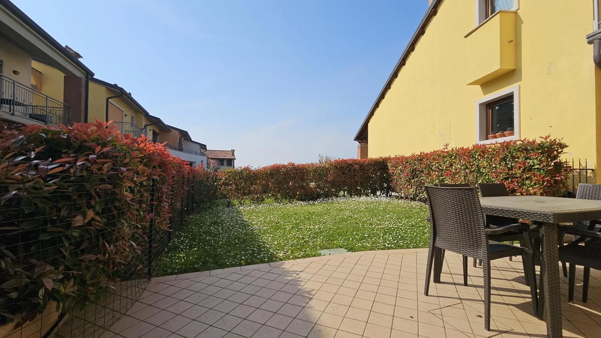 Miralago Apartments - Regarda Travel Lazise