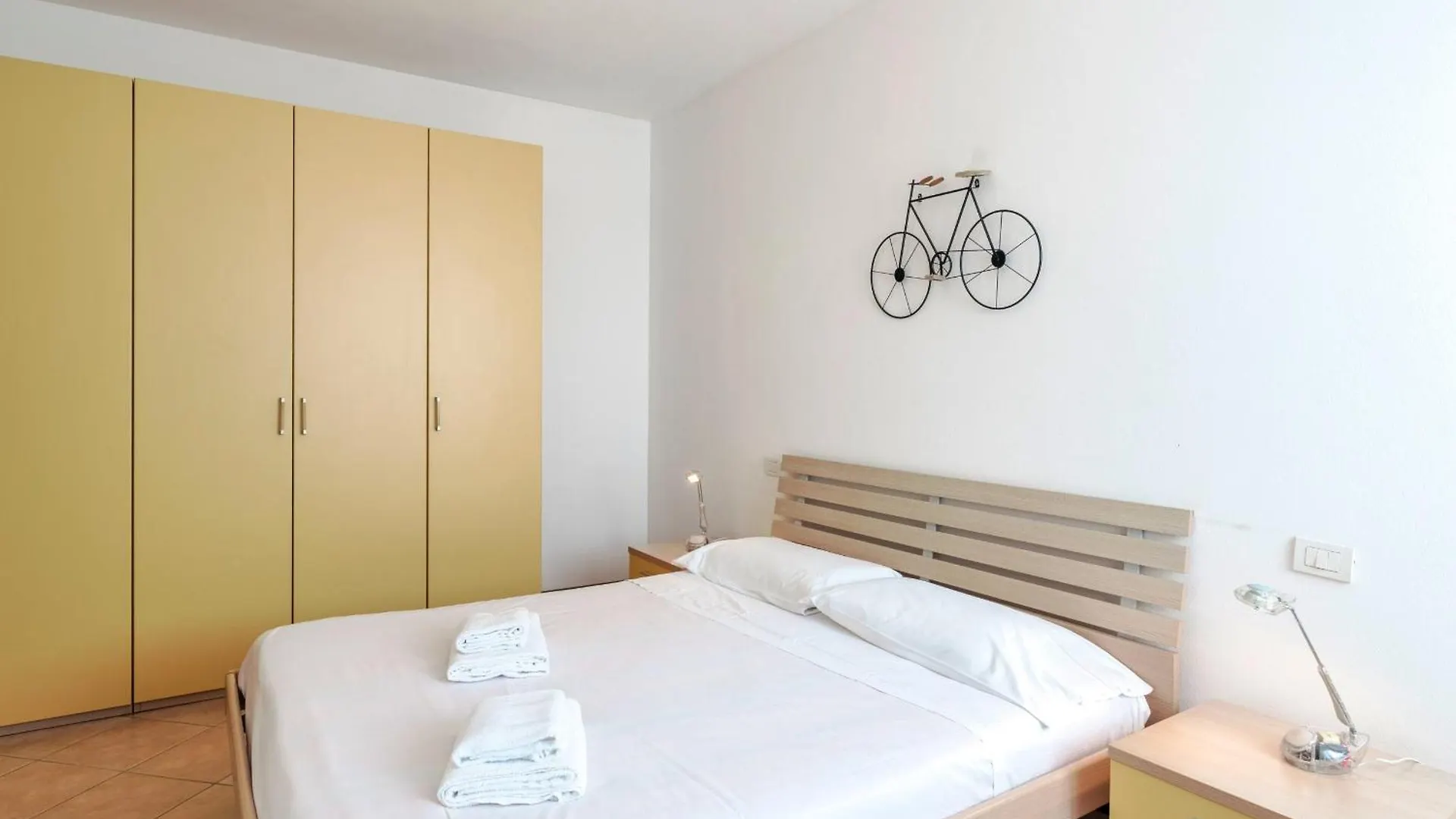 Miralago Apartments - Regarda Travel Lazise Italia