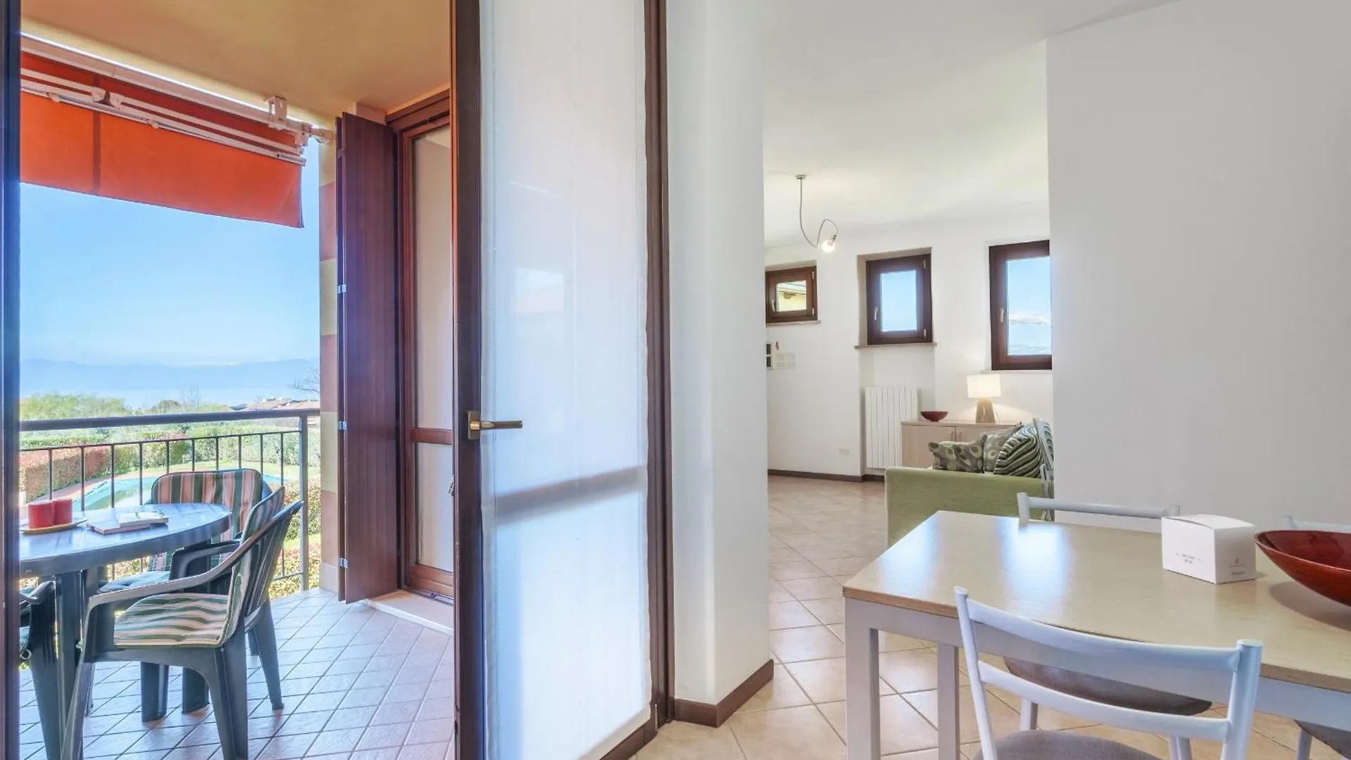 Miralago Apartments - Regarda Travel Lazise